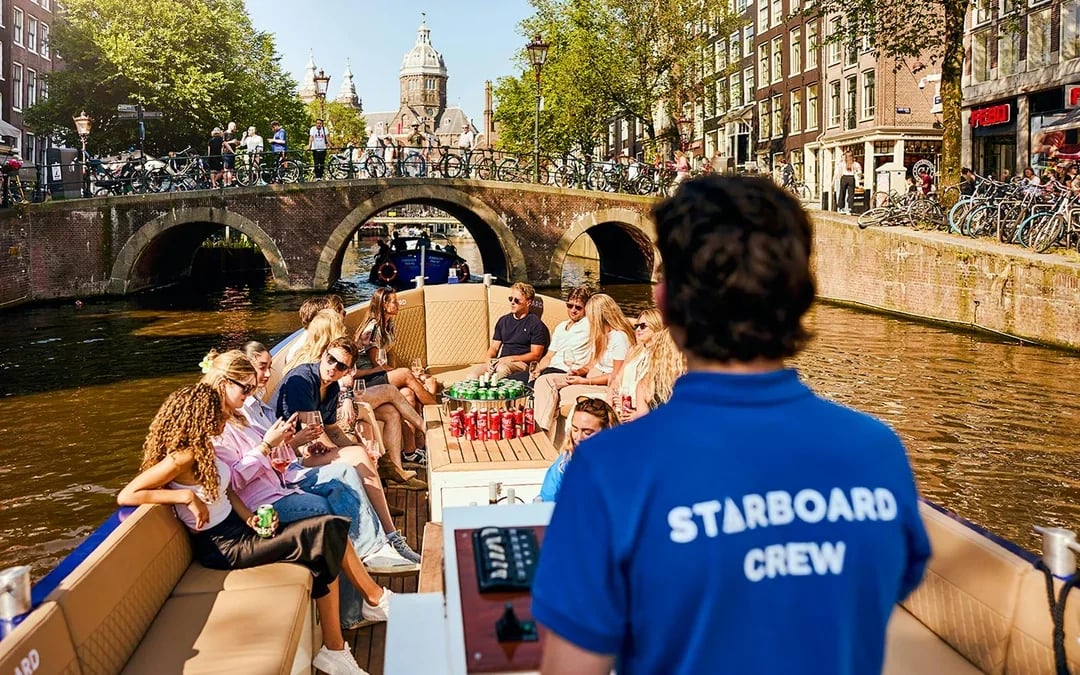 Amsterdam: 1-Hour Luxury Electric Boat Canal Cruise with Onboard Bar Image 3