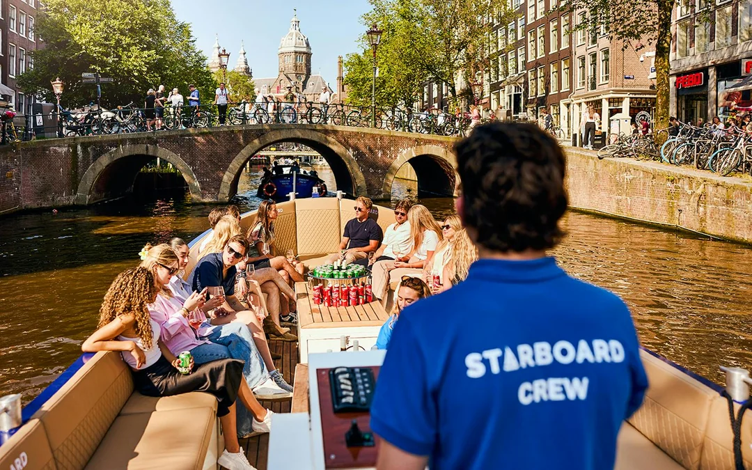 Amsterdam: 1-Hour Luxury Electric Boat Canal Cruise with Onboard Bar Image 3