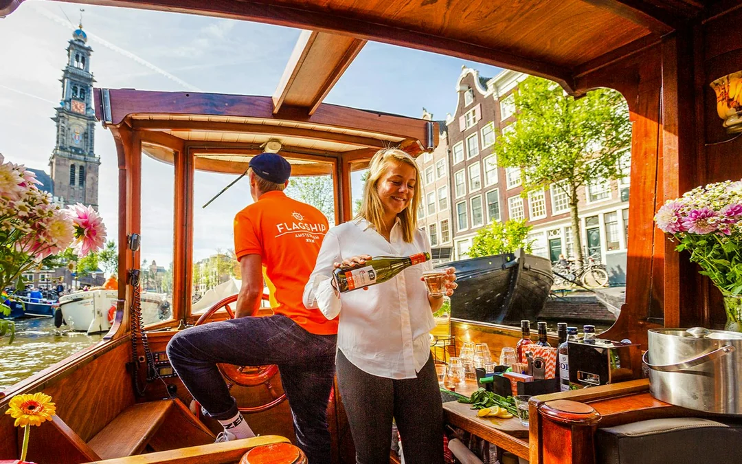 Amsterdam: 1-Hour Luxury Saloon Boat Evening Cruise with Optional Drinks & Bites Image 5