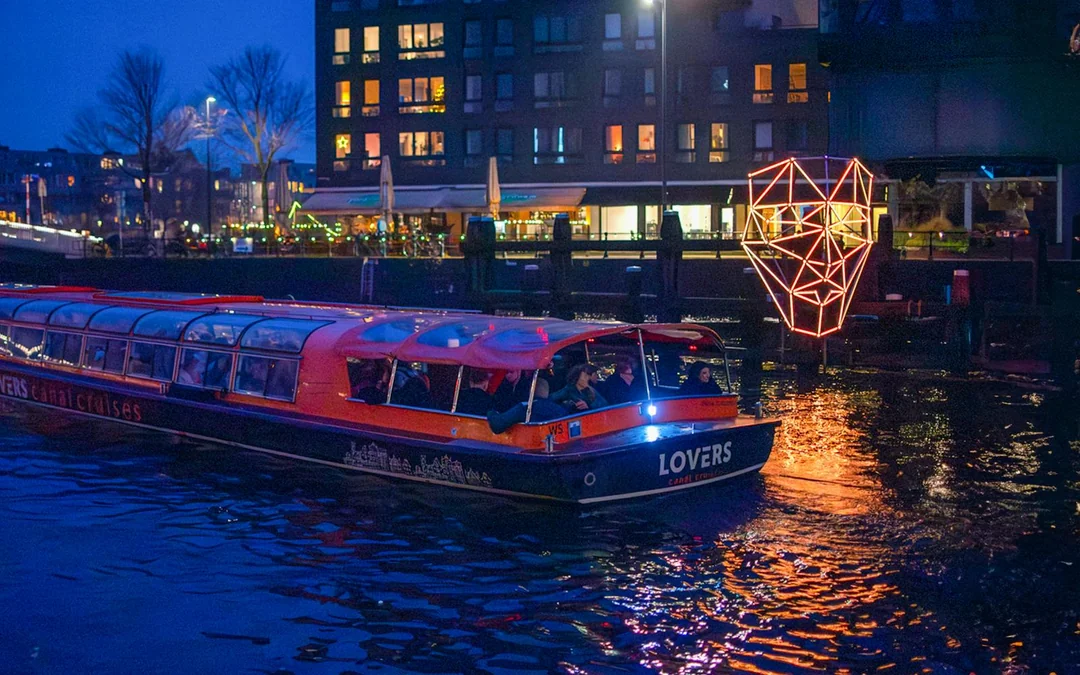 Amsterdam: 2-Hour Dinner Cruise with 4-Course Menu and Drinks Image 3