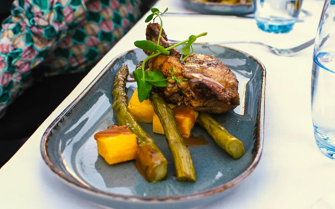 Amsterdam: 2-Hour Dinner Cruise with 4-Course Menu and Drinks Image 5