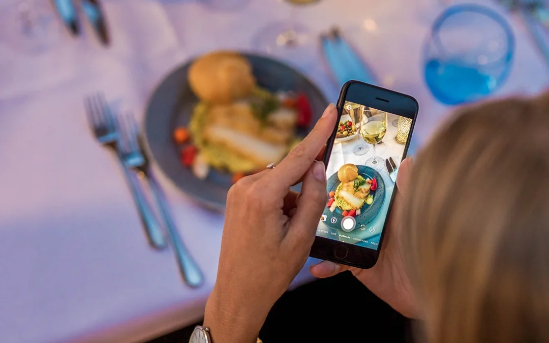 Amsterdam: 2-Hour Dinner Cruise with 4-Course Menu and Drinks Image 10