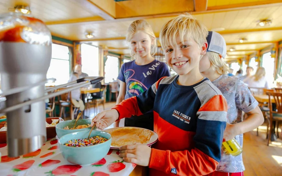 Amsterdam: 75-Min All-You-Can-Eat Dutch Pancake Cruise Image 4