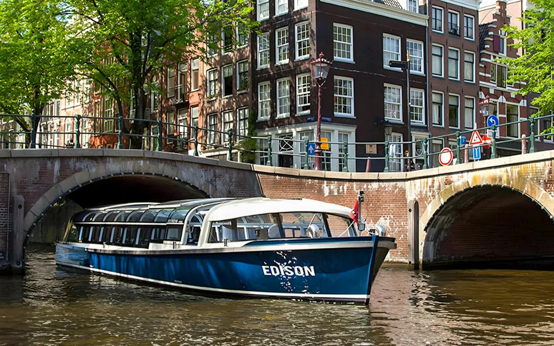 Amsterdam: 75-Min City Canal Cruise  Image 3