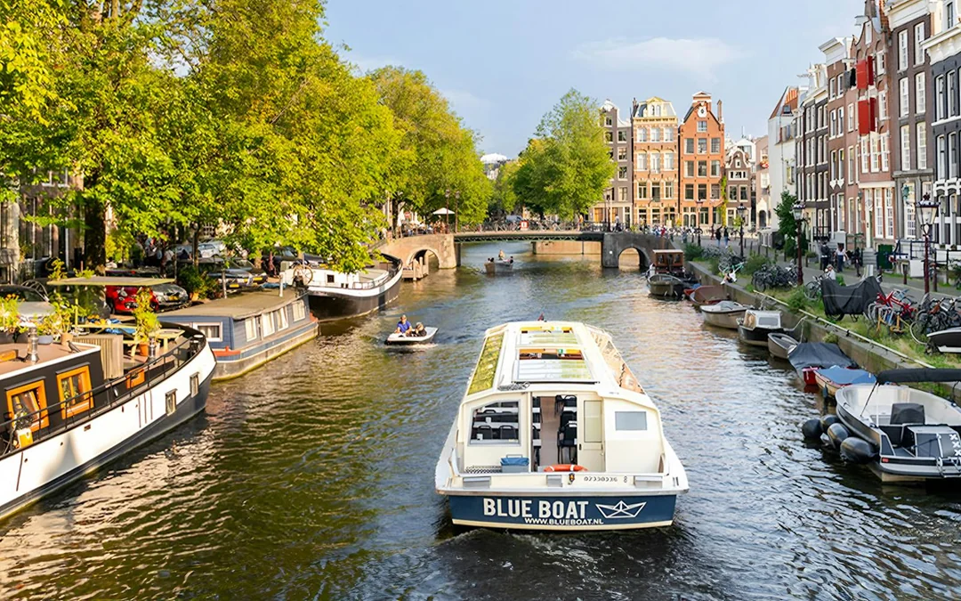 Amsterdam: 75-Min City Canal Cruise  Image 4