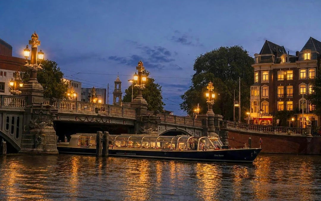 Amsterdam: 75-Min Evening Canal Cruise with Live Guide Image 5