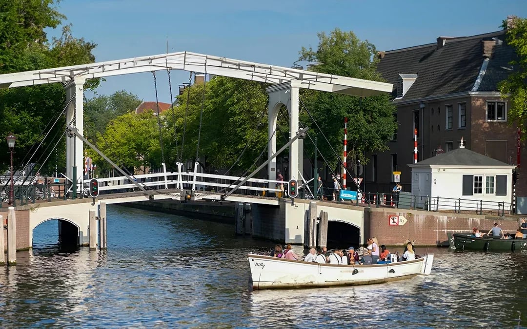 Amsterdam: 75-Minute Small Open Boat Canal Cruise Image 3