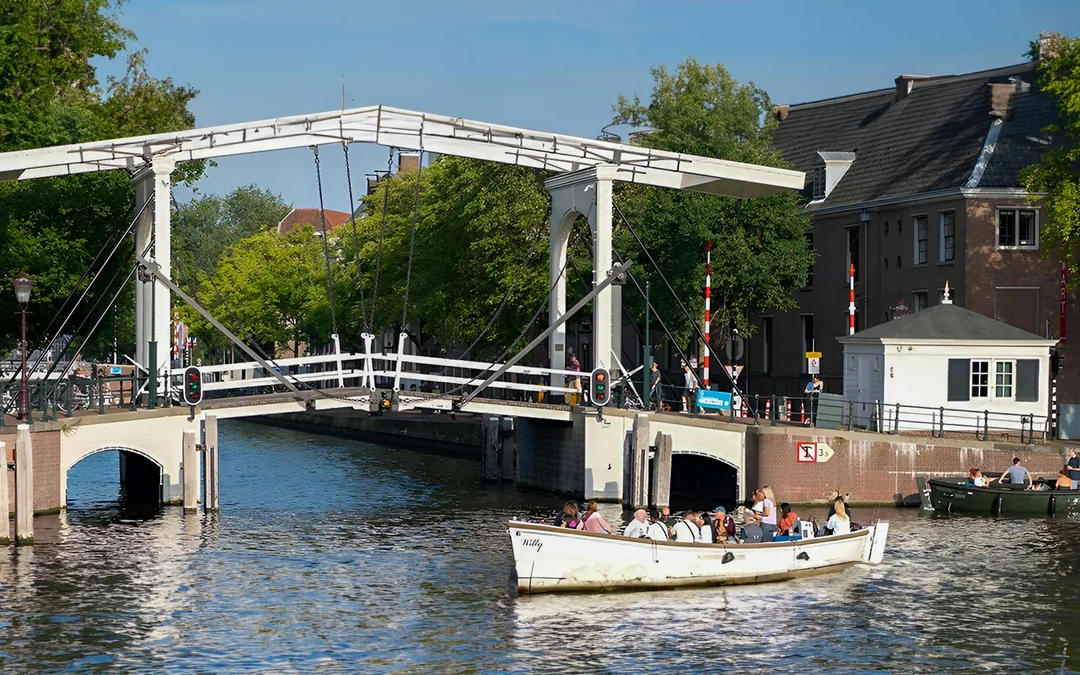 Amsterdam: 75-Minute Small Open Boat Canal Cruise Image 3