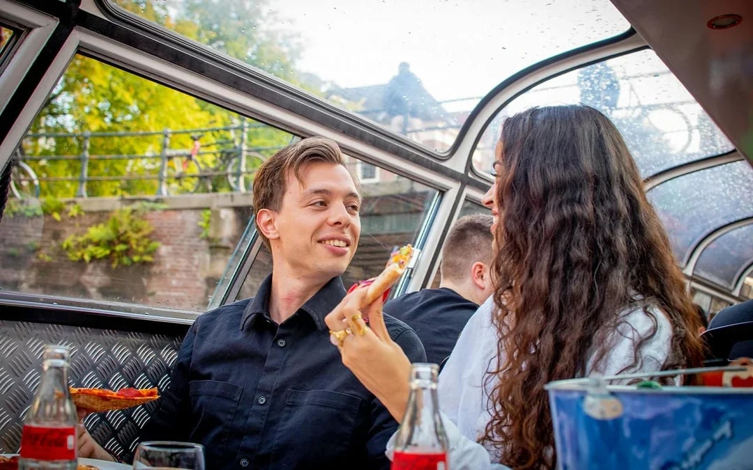 Amsterdam: 90-Min Evening Cruise with Pizza and Drinks Image 6