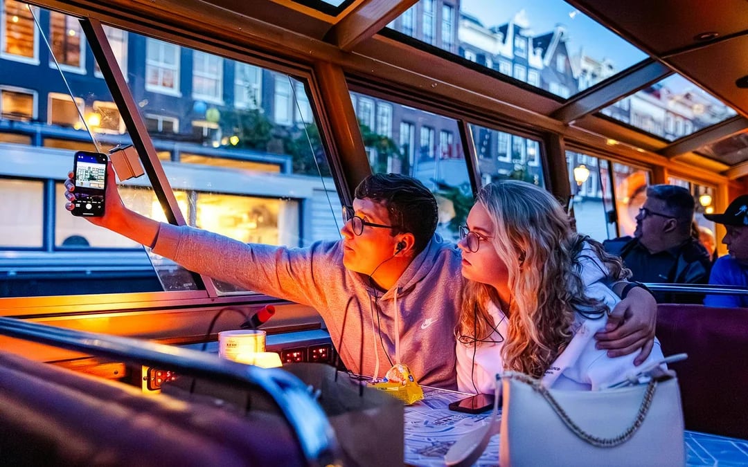 Amsterdam: 90-Min Winter Evening Canal Cruise on Closed Heated Boat Image 1