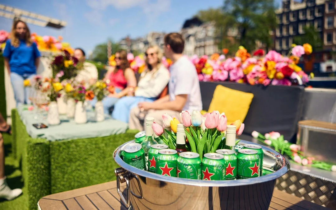 Amsterdam: City Highlights Cruise on a Luxury Flower Boat Image 3