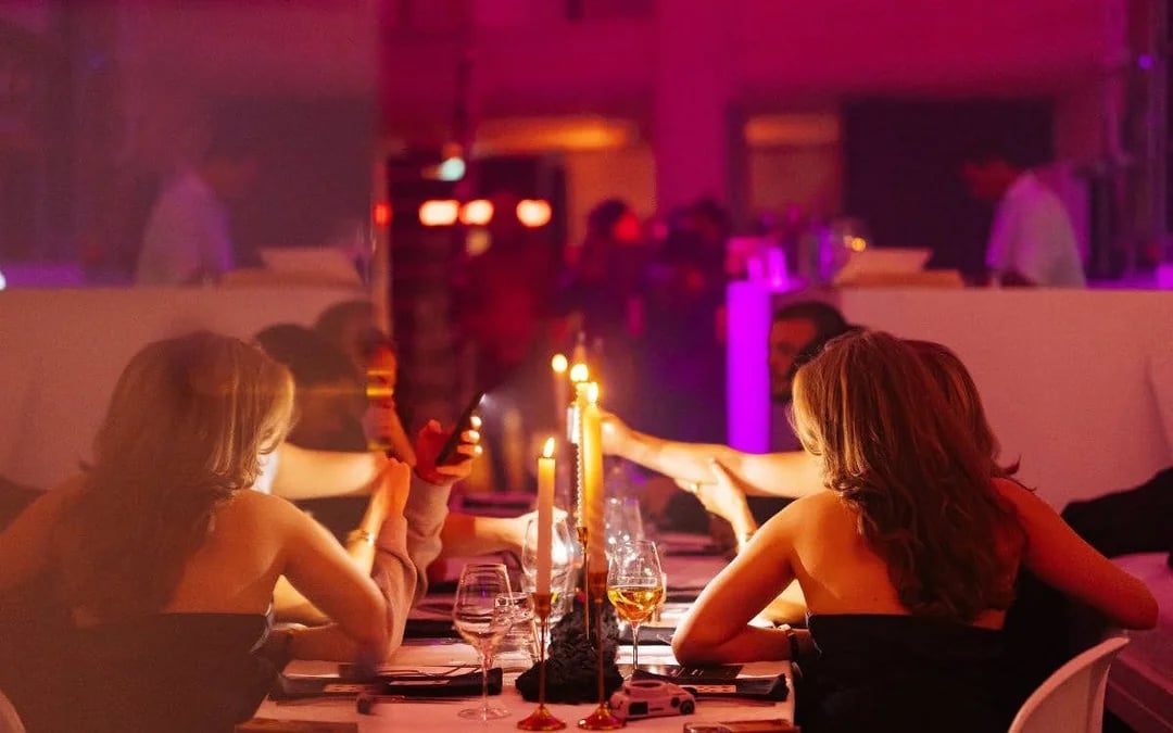 Amsterdam: Famous dinner show at Supper Restaurant Image 3