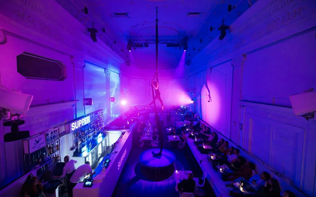 Amsterdam: Famous dinner show at Supper Restaurant Image 7