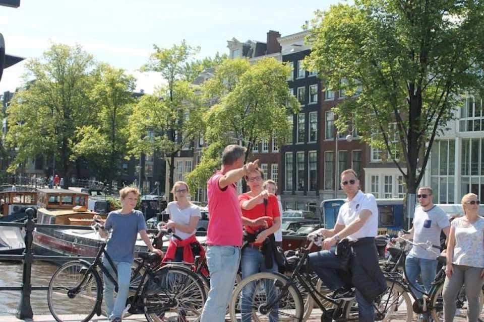 Amsterdam historical bike tour