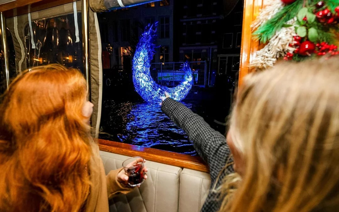 Amsterdam Light Festival: 75-min Luxury Cruise with Optional Unlimited Drinks & Snacks  Image 4