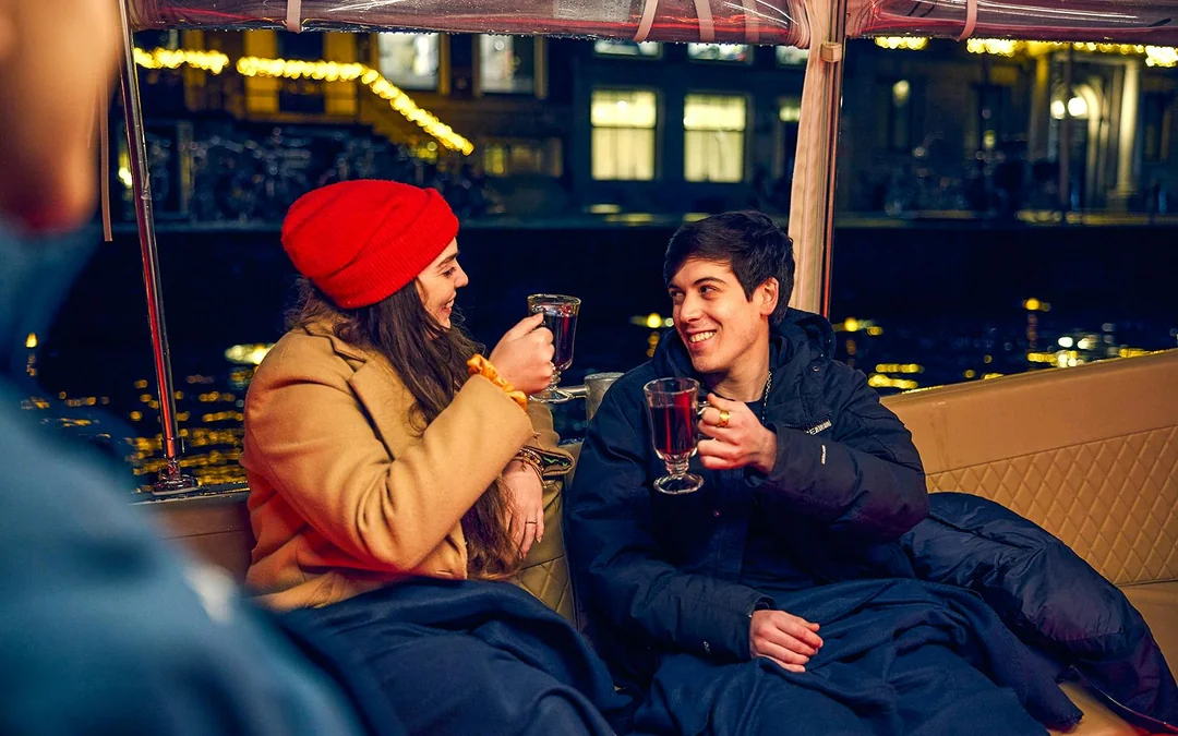 Amsterdam Light Festival: 75-Min Small-Group Cruise with Unlimited Drinks Image 3