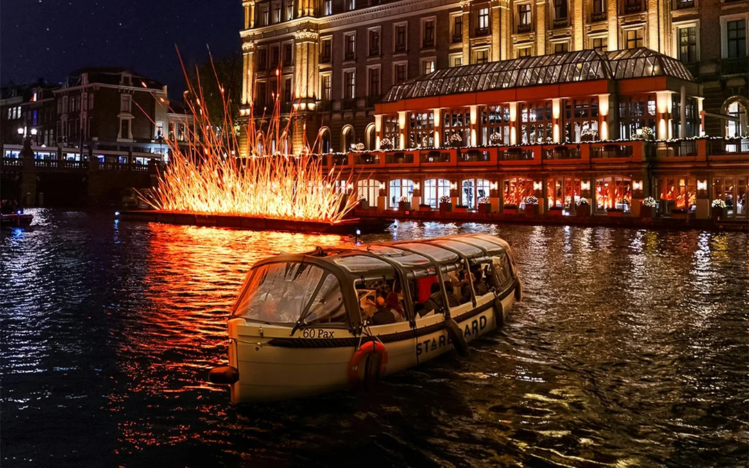 Amsterdam Light Festival: 75-Min Small-Group Cruise with Unlimited Drinks Image 8