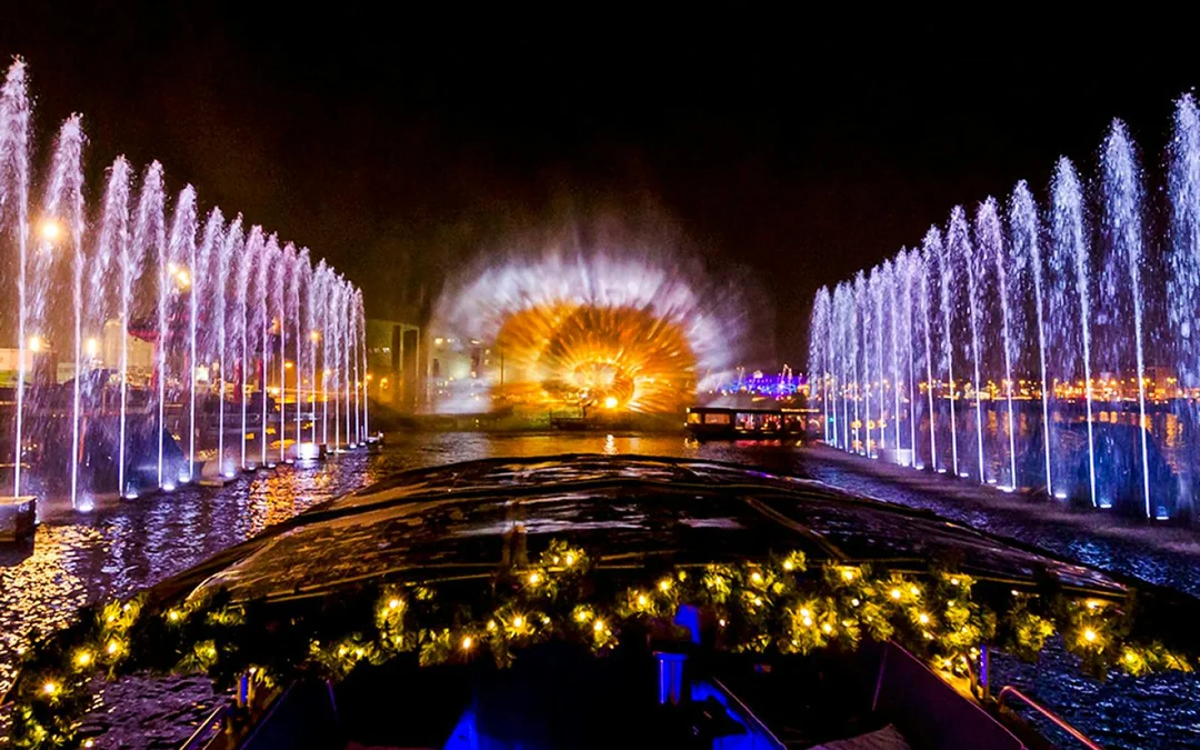 Amsterdam Light Festival: 75-min Traditional Cruise With Optional Unlimited Drinks  Image 4