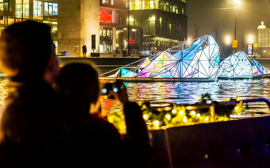Amsterdam Light Festival: 75-min Traditional Cruise With Optional Unlimited Drinks  Image 5