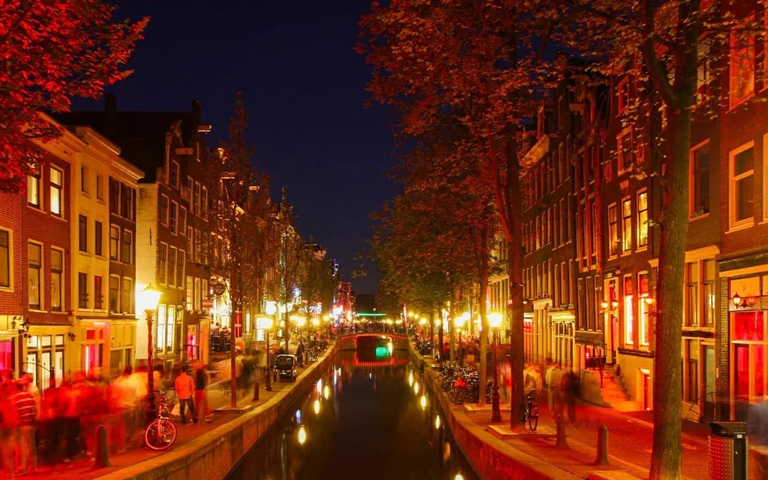 Amsterdam: Red Light District Audio Guided Tour Image 4