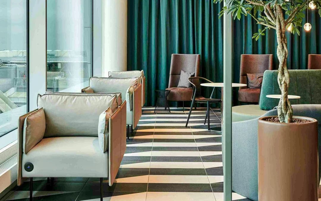 Amsterdam Schiphol Airport: Aspire Lounge No. 41 Image 7