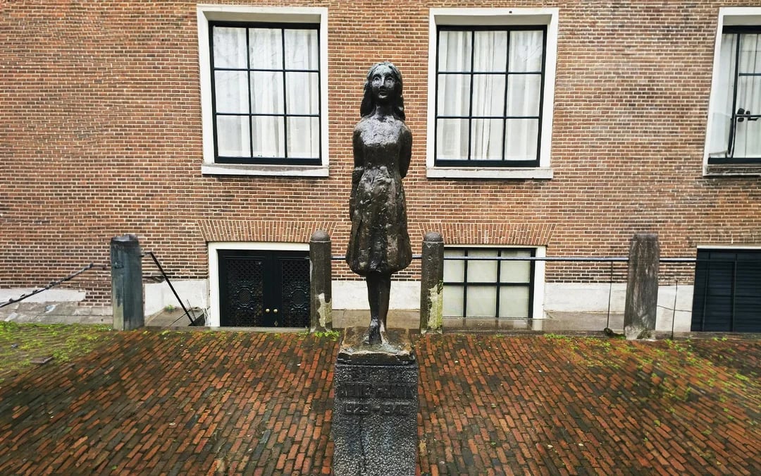 Anne Frank, Jordaan, and Leidseplein Walking Tour Image 8