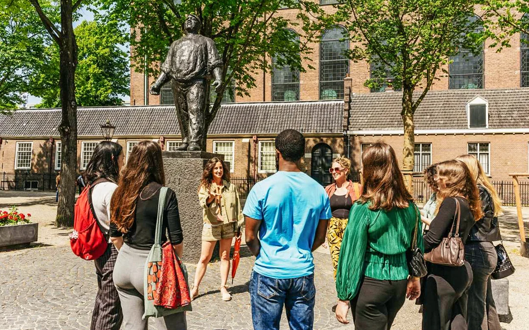Anne Frank Walking Tour with Jewish Quarter, Synagogue & Museums Visit Image 3
