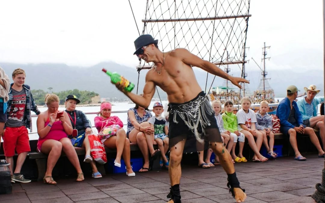 Antalya: Lara Pirate Boat Cruise with Lunch, Unlimited Soft Drinks and Hotel Transfers Image 5