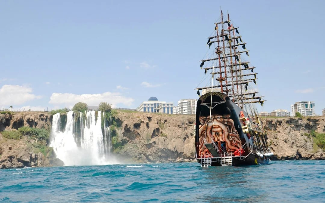 Antalya: Lara Pirate-Themed Boat Trip with Lunch Image 1