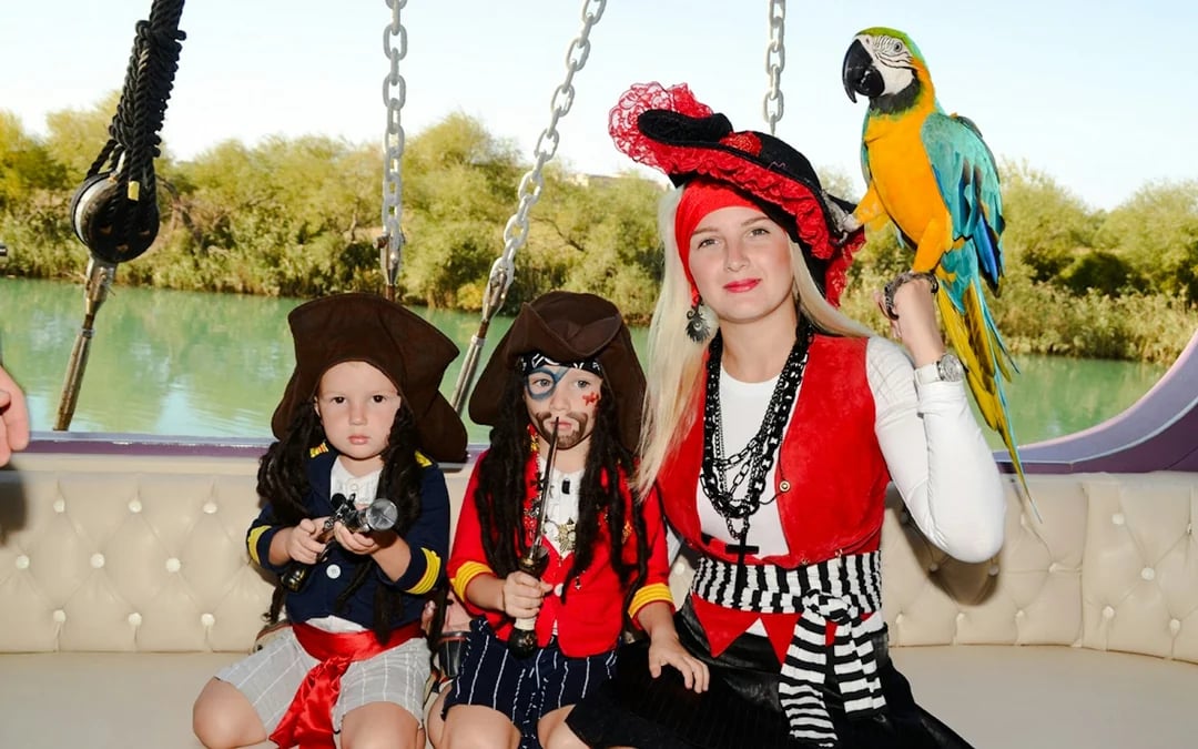 Antalya: Lara Pirate-Themed Boat Trip with Lunch Image 3
