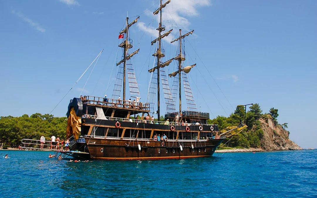 Antalya: Lara Pirate-Themed Boat Trip with Lunch Image 4