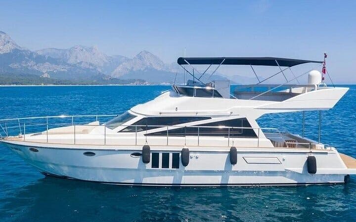 Antalya Private Luxury Yacth Tour in Kemer Image 3