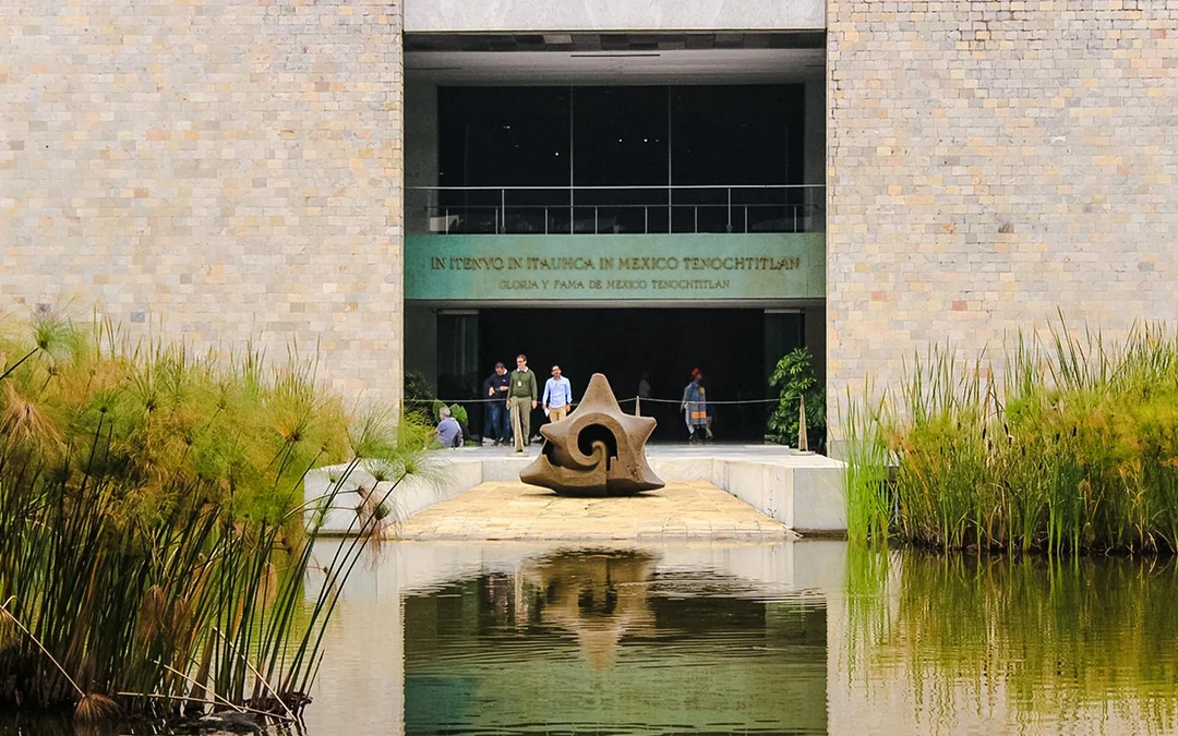 Anthropology Museum & Chapultepec Castle Guided Tour Image 2