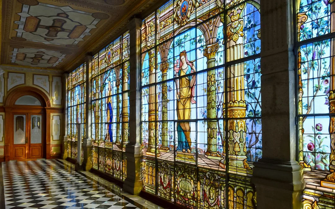 Anthropology Museum & Chapultepec Castle Guided Tour Image 4
