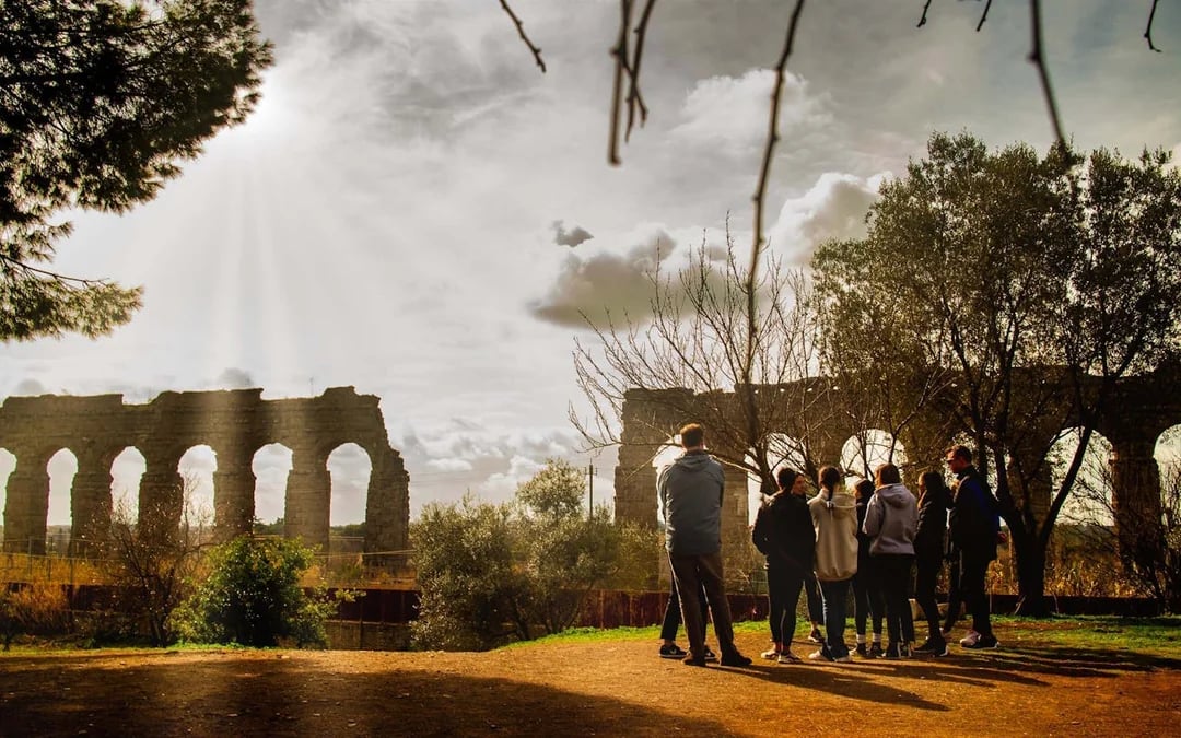 Appian Way Bike Tour with Park of the Aqueducts and the Roman Countryside Image 2