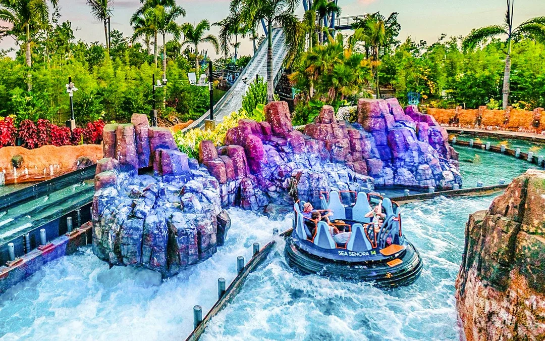 Aquatica Orlando 4-Park, 14-Day Unlimited Visits + Free Parking Image 4
