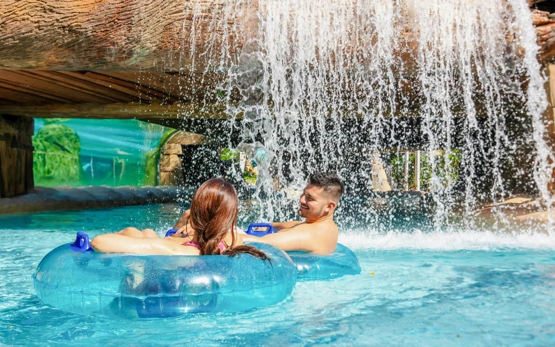 Aquatica Orlando: Entry Tickets with All-Day Dining Add-On Image 6