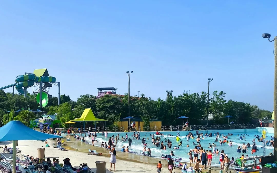 Aquatica San Antonio: Entry Tickets with All-Day Dining Add-On Image 3