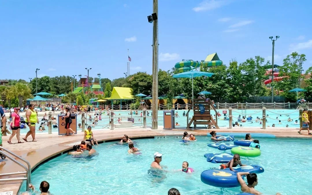 Aquatica San Antonio Two-Day Two-Park Flex Tickets Image 3