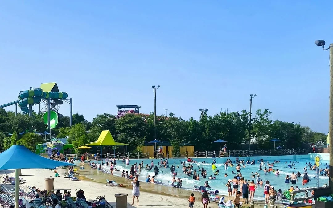 Aquatica San Antonio Two-Day Two-Park Flex Tickets Image 10