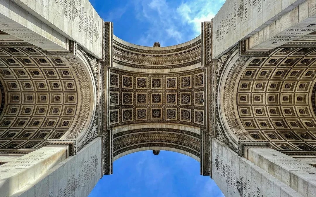 Arc de Triomphe Hosted Entry & Gourmet Macaron Tasting Image 2