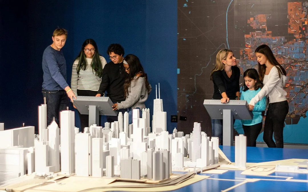 Architecture Center Admission with Must-See Chicago Walking Tour Image 5