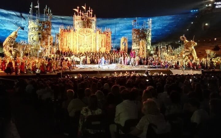 Arena di Verona Opera Ticket with 1 hour guided city tour Image 2