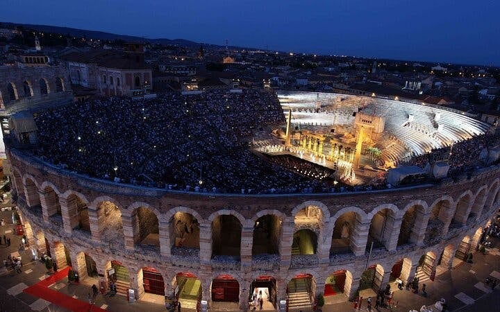 Arena di Verona Opera Ticket with 1 hour guided city tour Image 3