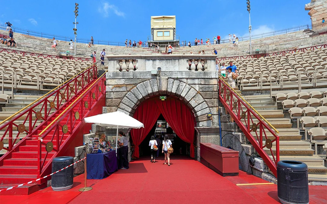 Arena di Verona Skip-the-Line Guided Tour Image 3