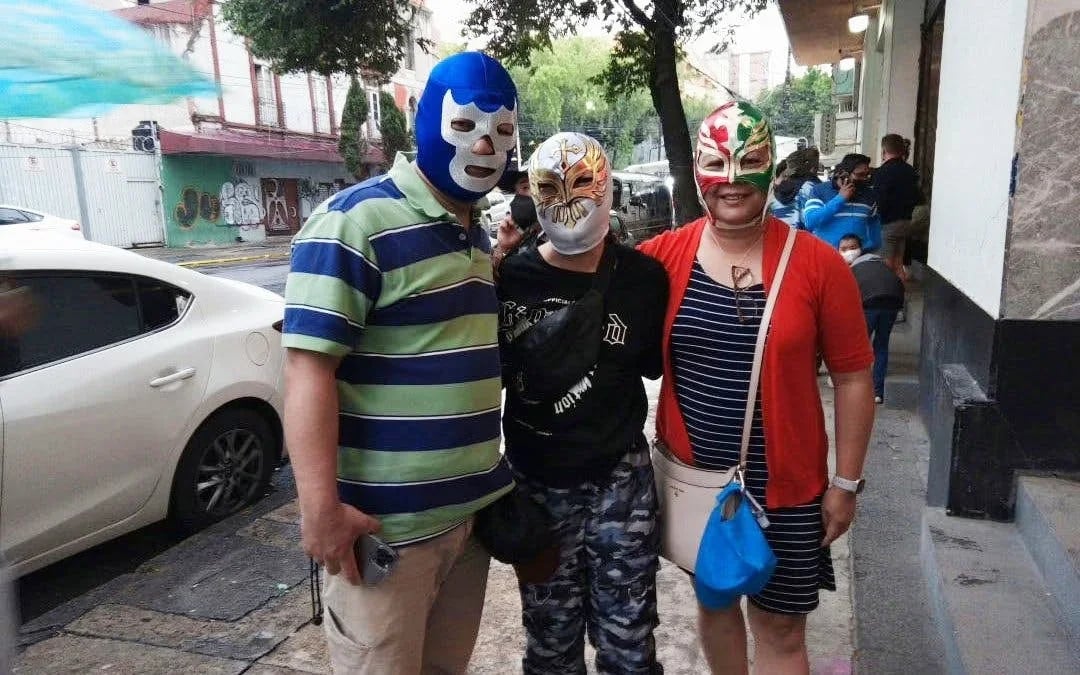 Arena Mexico: Private Tour of Lucha Libre with Tacos, Pulqueria and Cantina Live Music Image 9