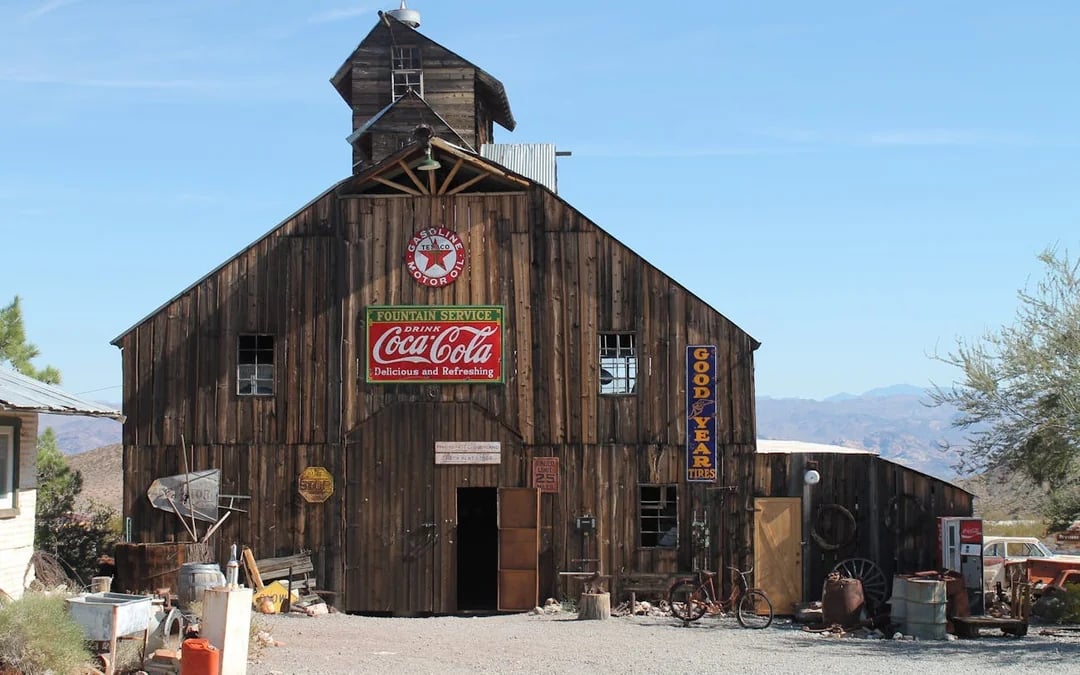 Around Las Vegas Day Tour: Red Rock Canyon, El Dorado Canyon Ghost Town, and Top Area Attractions with Hotel Pickup Image 2