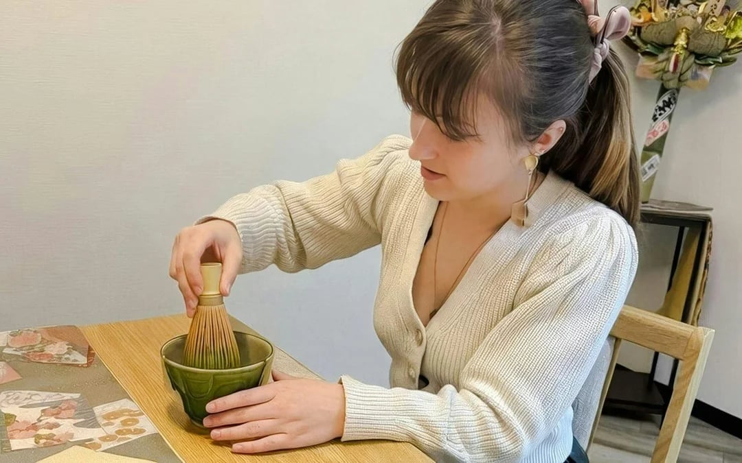 Asakusa Tokyo Sushi Making Class : Sake Ceremony & Whisk Matcha Image 8
