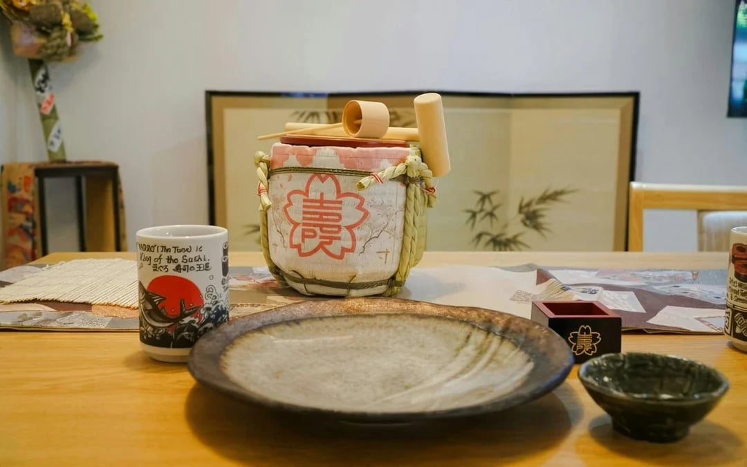 Asakusa Tokyo Sushi Making Class : Sake Ceremony & Whisk Matcha Image 10