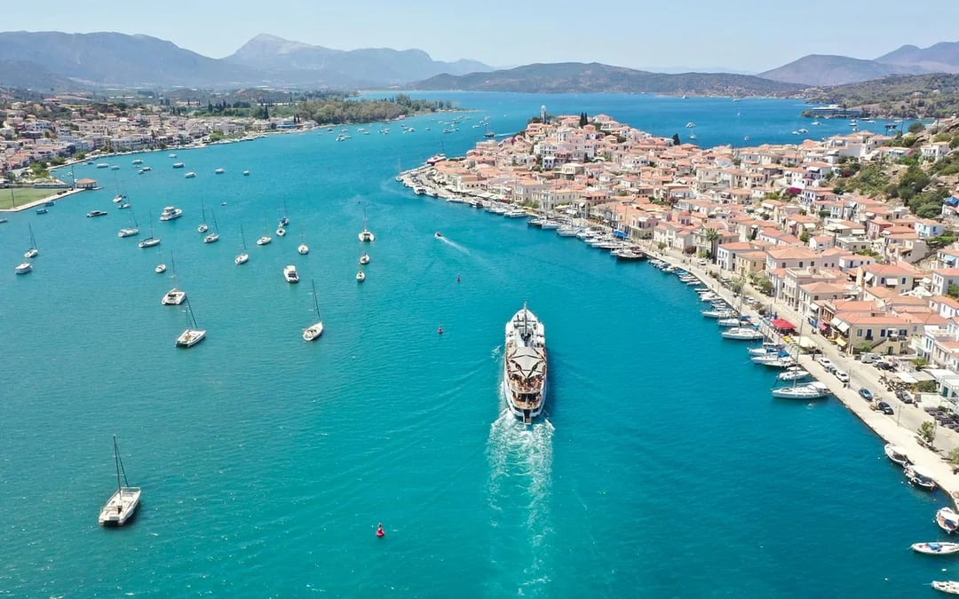 Athens Day Cruise to 3 Islands: Hydra, Poros, Aegina Image 1